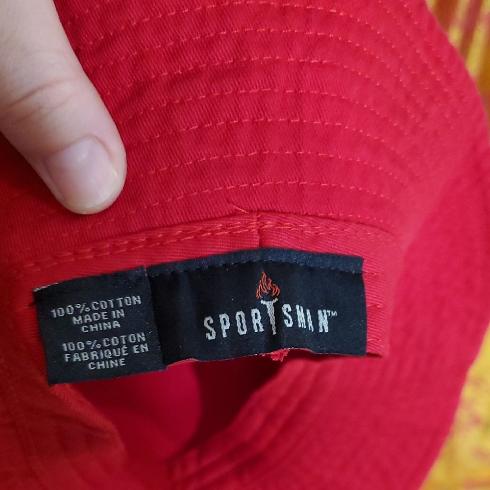 Canada Red T-Shirt and Hat Set - Picture 6 of 12